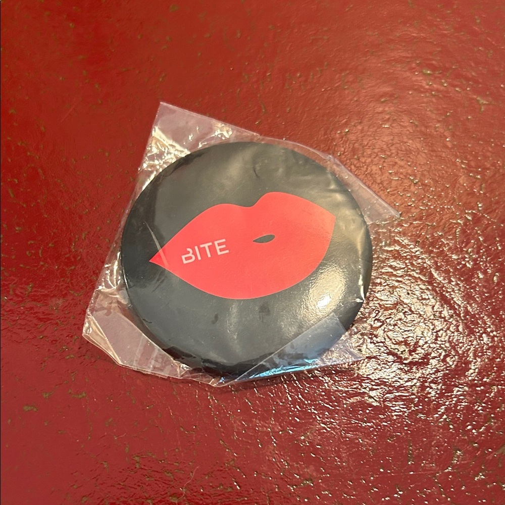 Bite Beauty Lip Design Slim Mirror